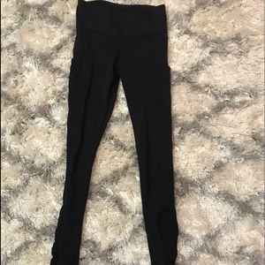 Black lululemon leggings